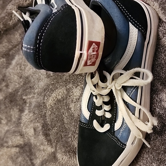 VANS Light and Dark Blue  Sneakers Womens Size 7.5 Mens Size 6 - Picture 3 of 5